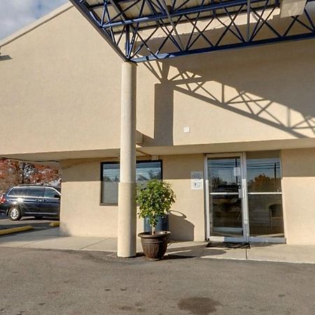 Americas Best Value Inn And Suites Карбондейл Екстериор снимка