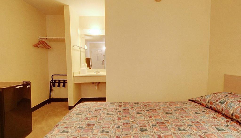 Americas Best Value Inn And Suites Карбондейл Екстериор снимка