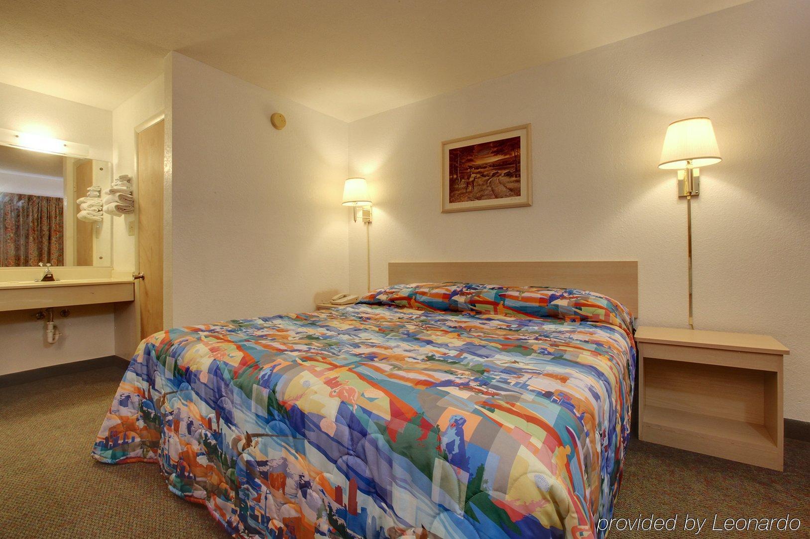 Americas Best Value Inn And Suites Карбондейл Стая снимка