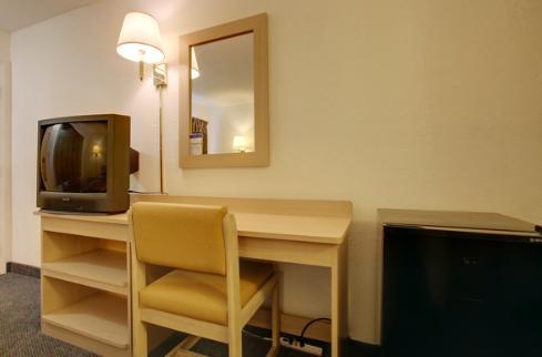 Americas Best Value Inn And Suites Карбондейл Стая снимка