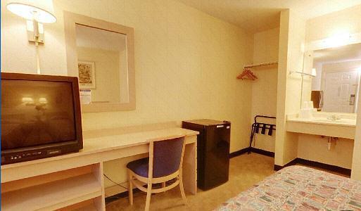 Americas Best Value Inn And Suites Карбондейл Стая снимка